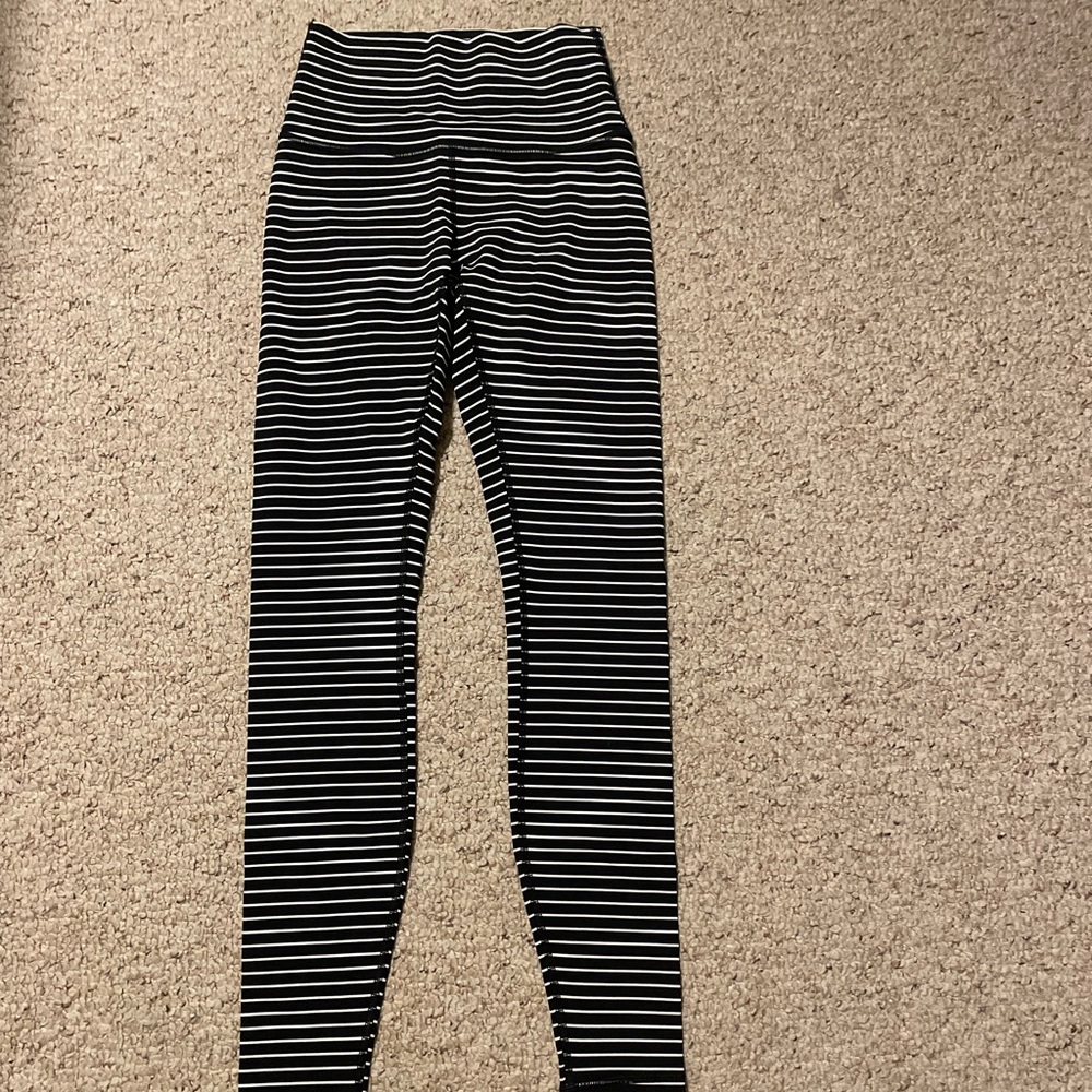 Lululemon leggings NEVER WORN